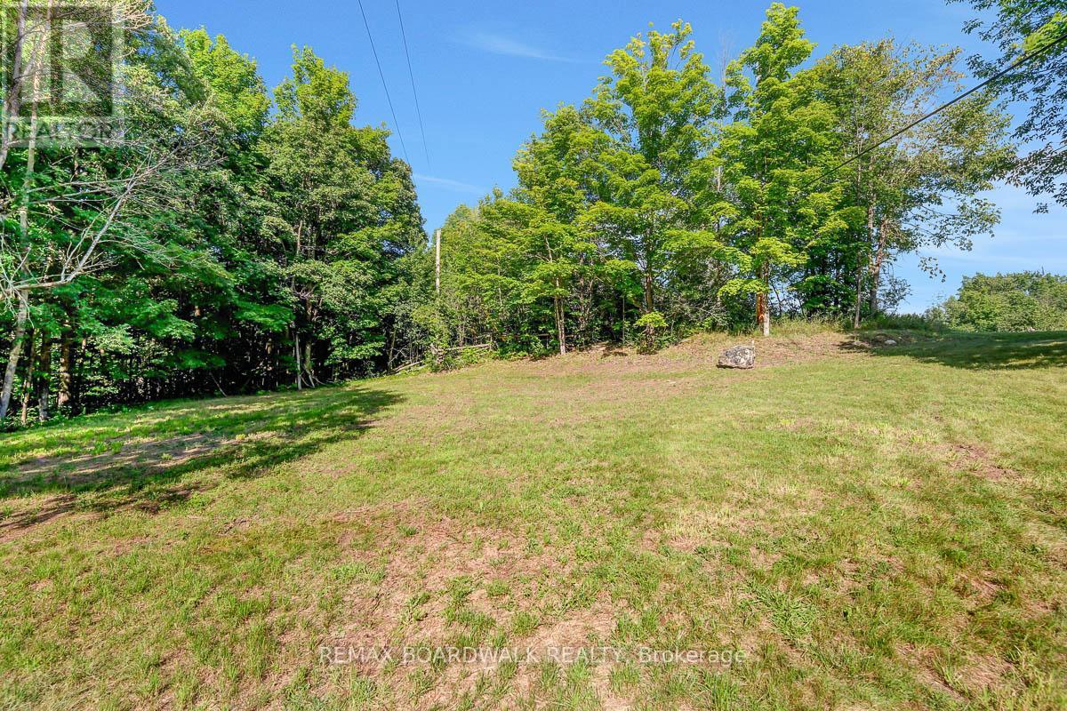 790 Ennis Road Property Photo 18