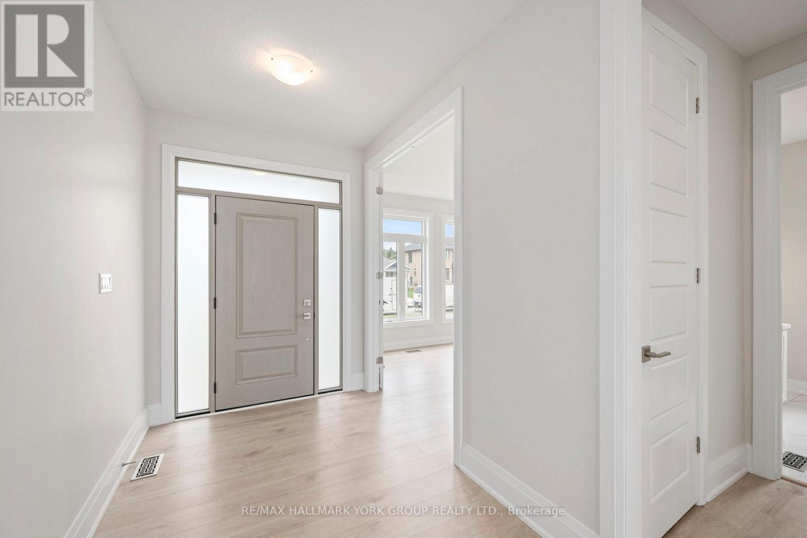 246 Leitch Street Property Photo 6