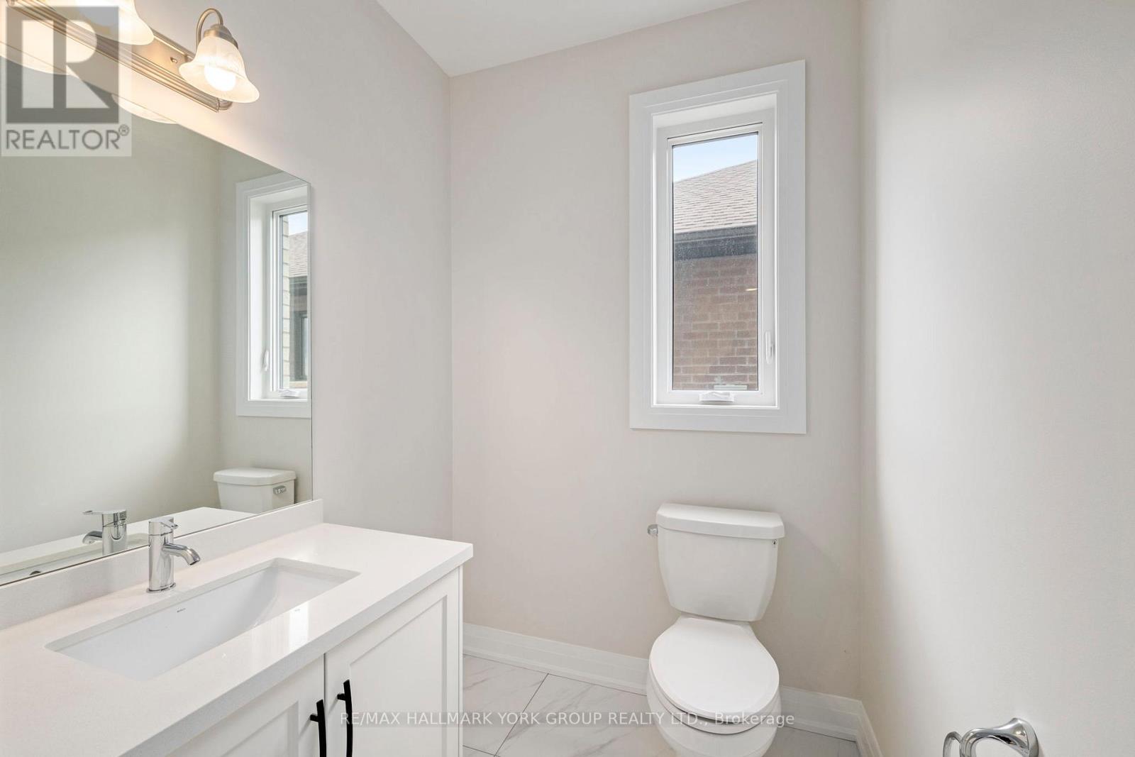 246 Leitch Street Property Photo 10