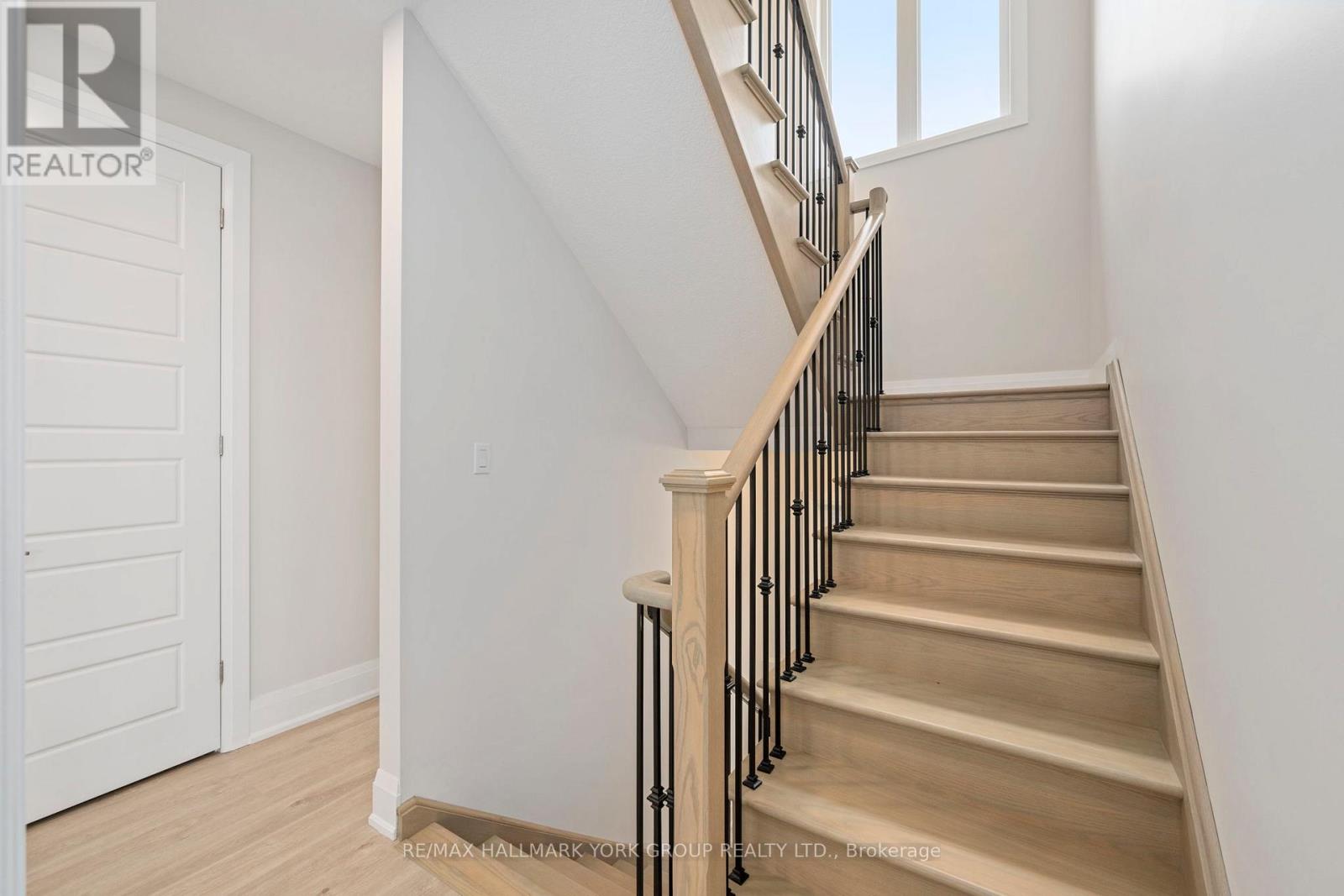 246 Leitch Street Property Photo 17