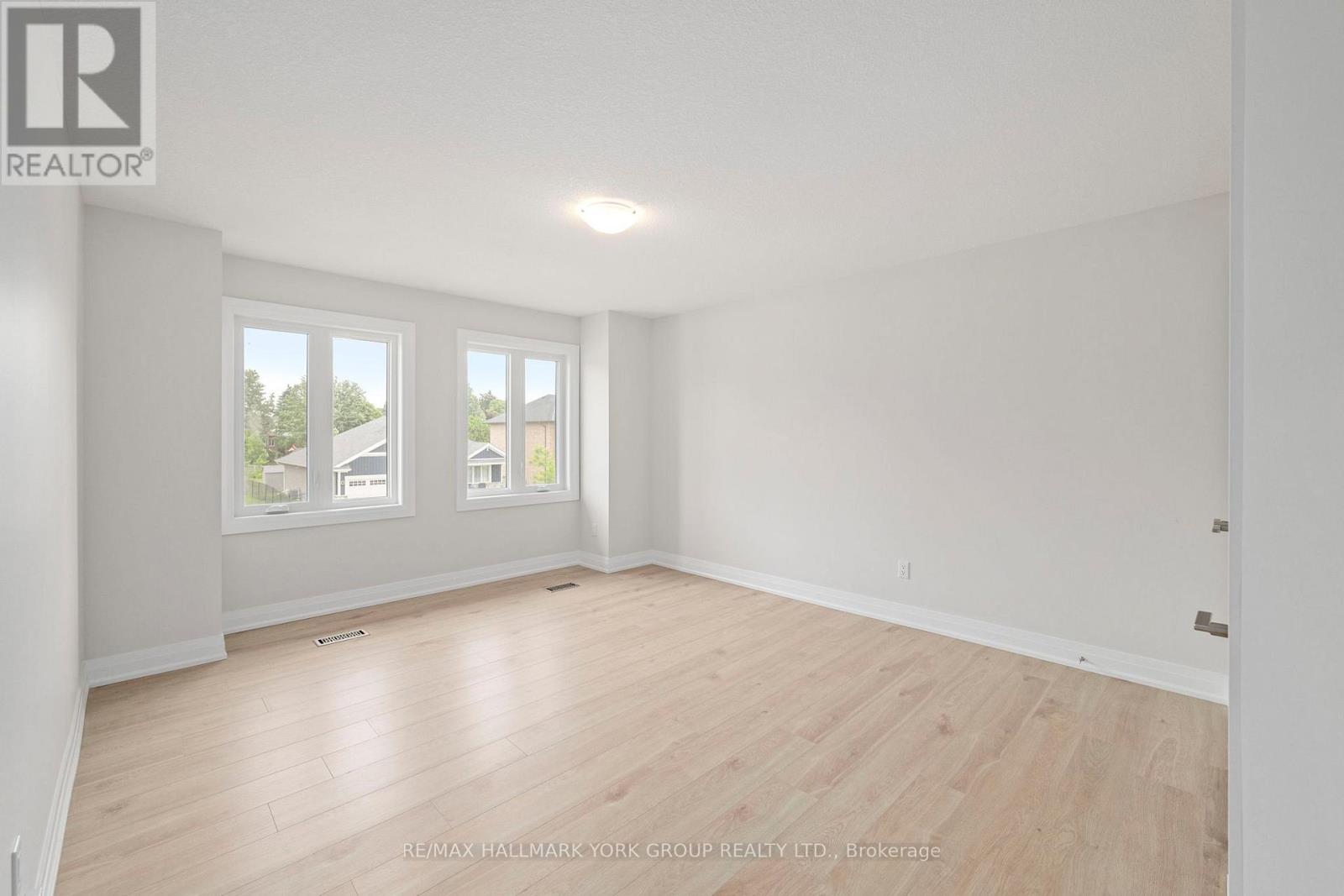 246 Leitch Street Property Photo 21