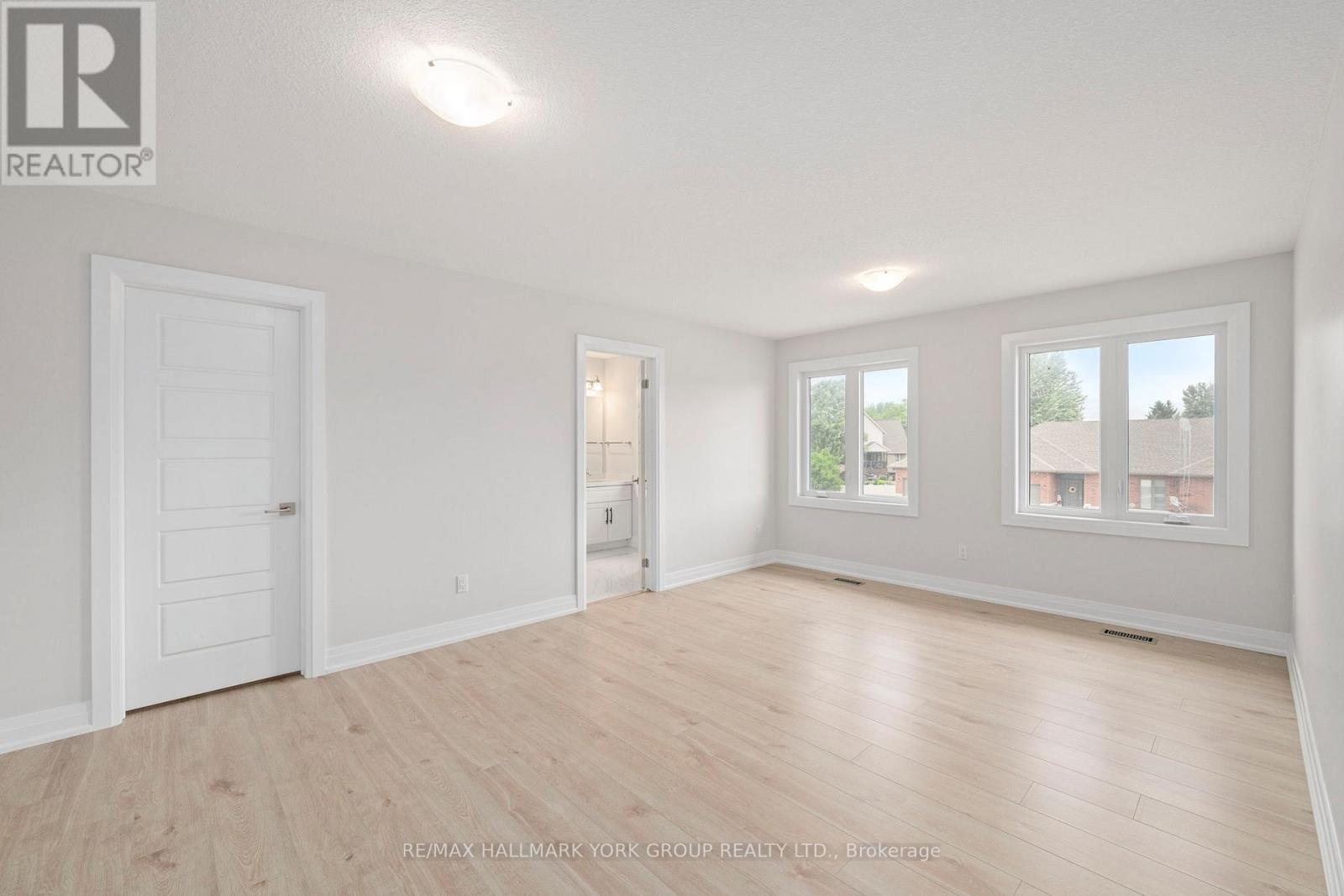 246 Leitch Street Property Photo 24