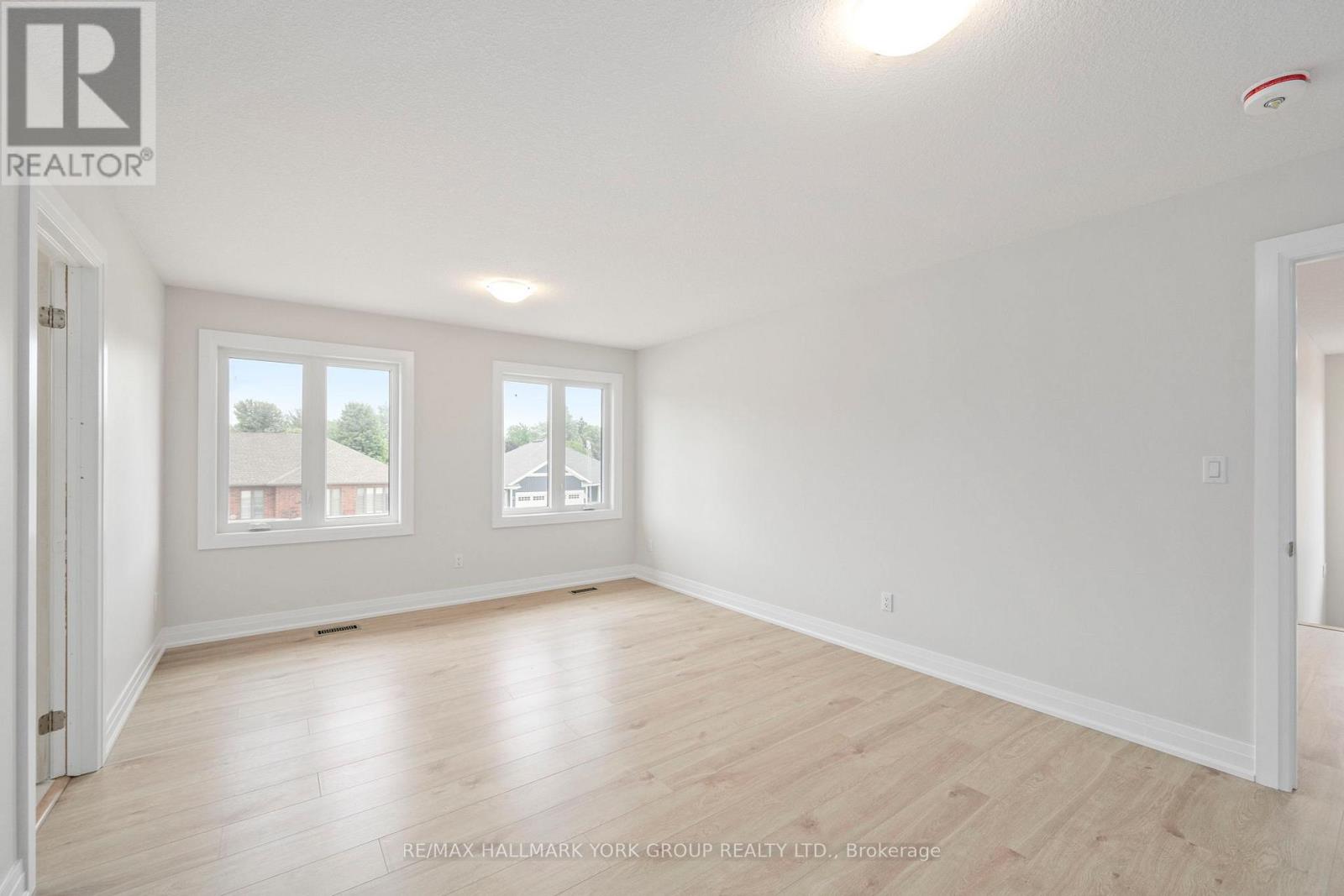 246 Leitch Street Property Photo 25