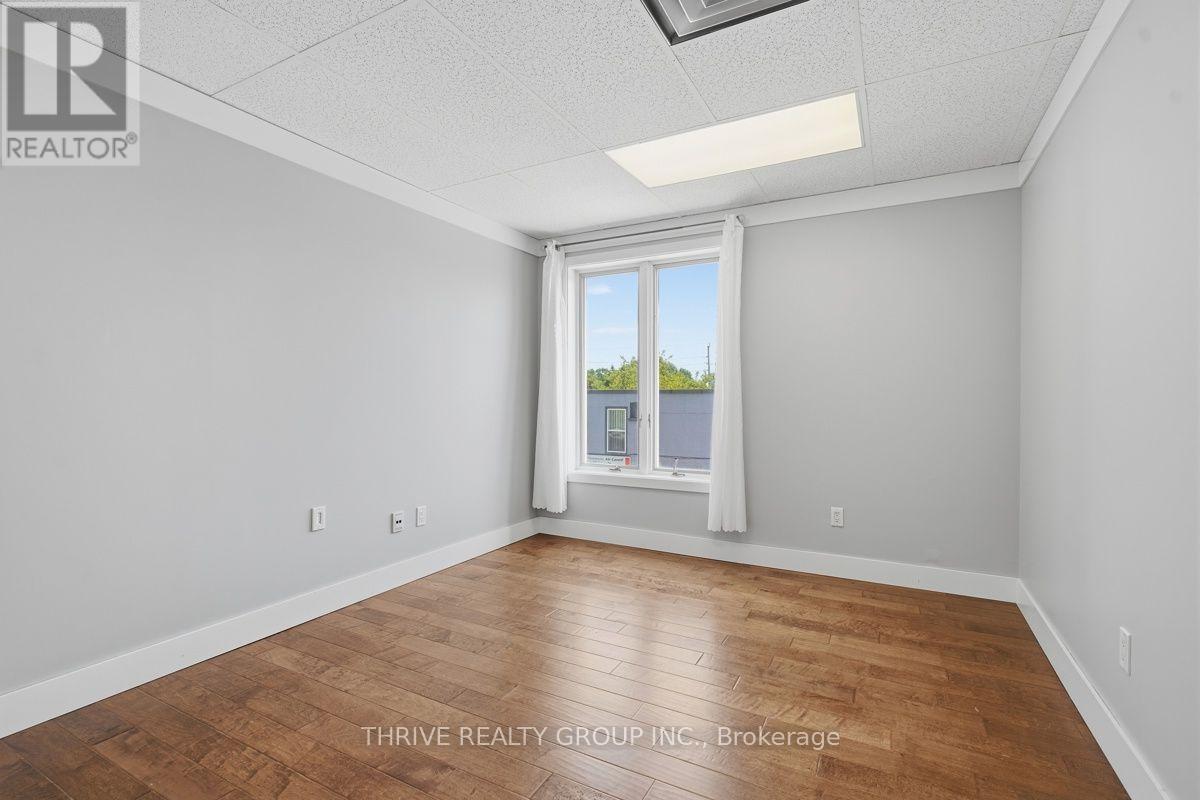 Upper - 426 Third Street Property Photo 15