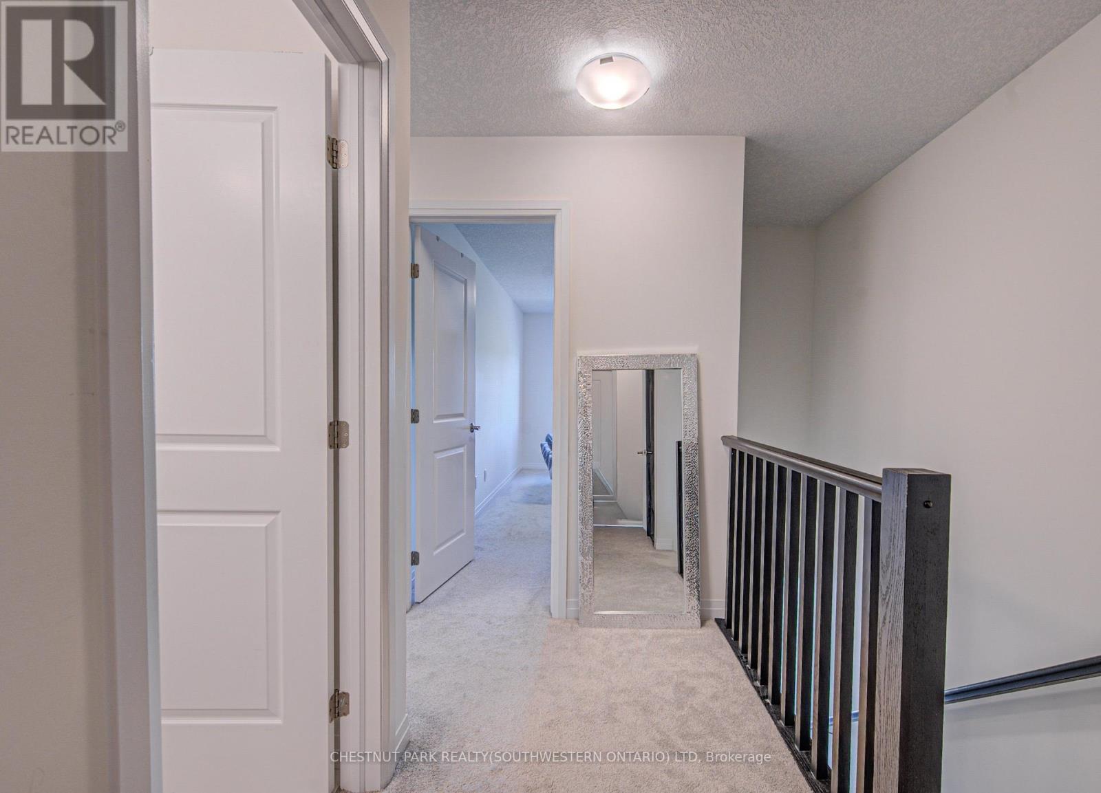 9 Queensbrook Crescent Property Photo 9