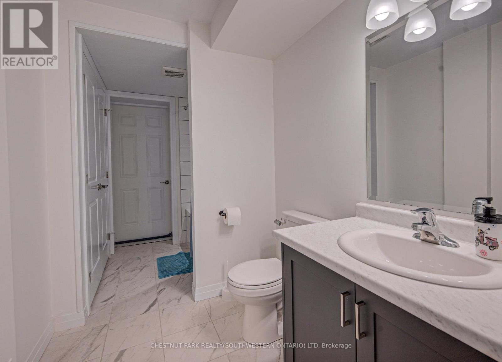 9 Queensbrook Crescent Property Photo 20