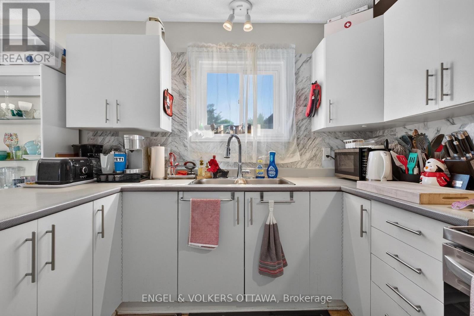 522 St Louis Street Property Photo 12