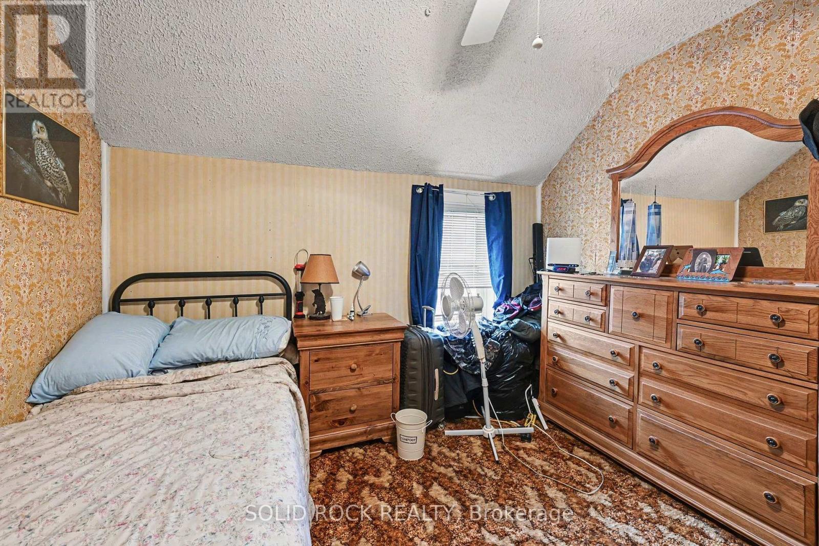 85 Renfrew Avenue W Property Photo 29