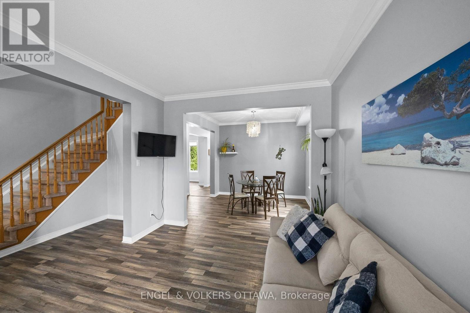 1121 Rocky Harbour Crescent Property Photo 7