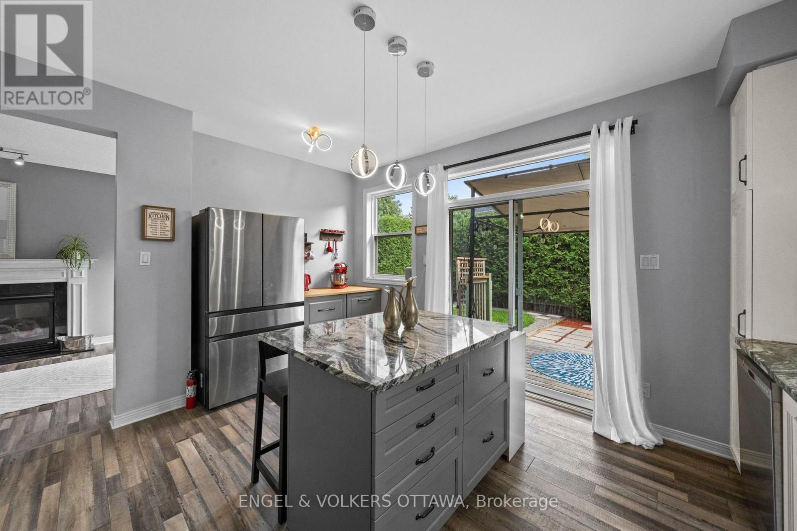 1121 Rocky Harbour Crescent Property Photo 11