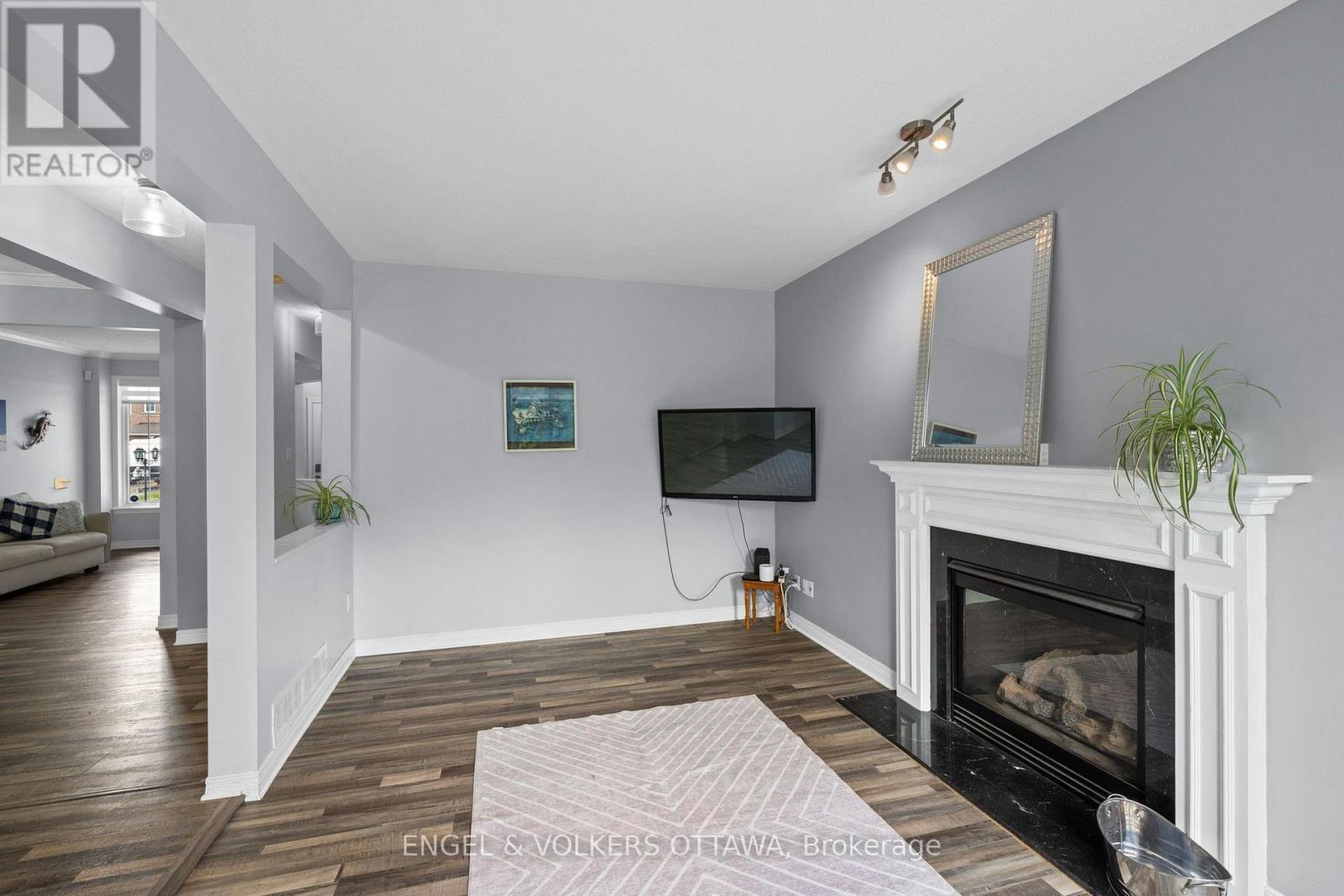 1121 Rocky Harbour Crescent Property Photo 15
