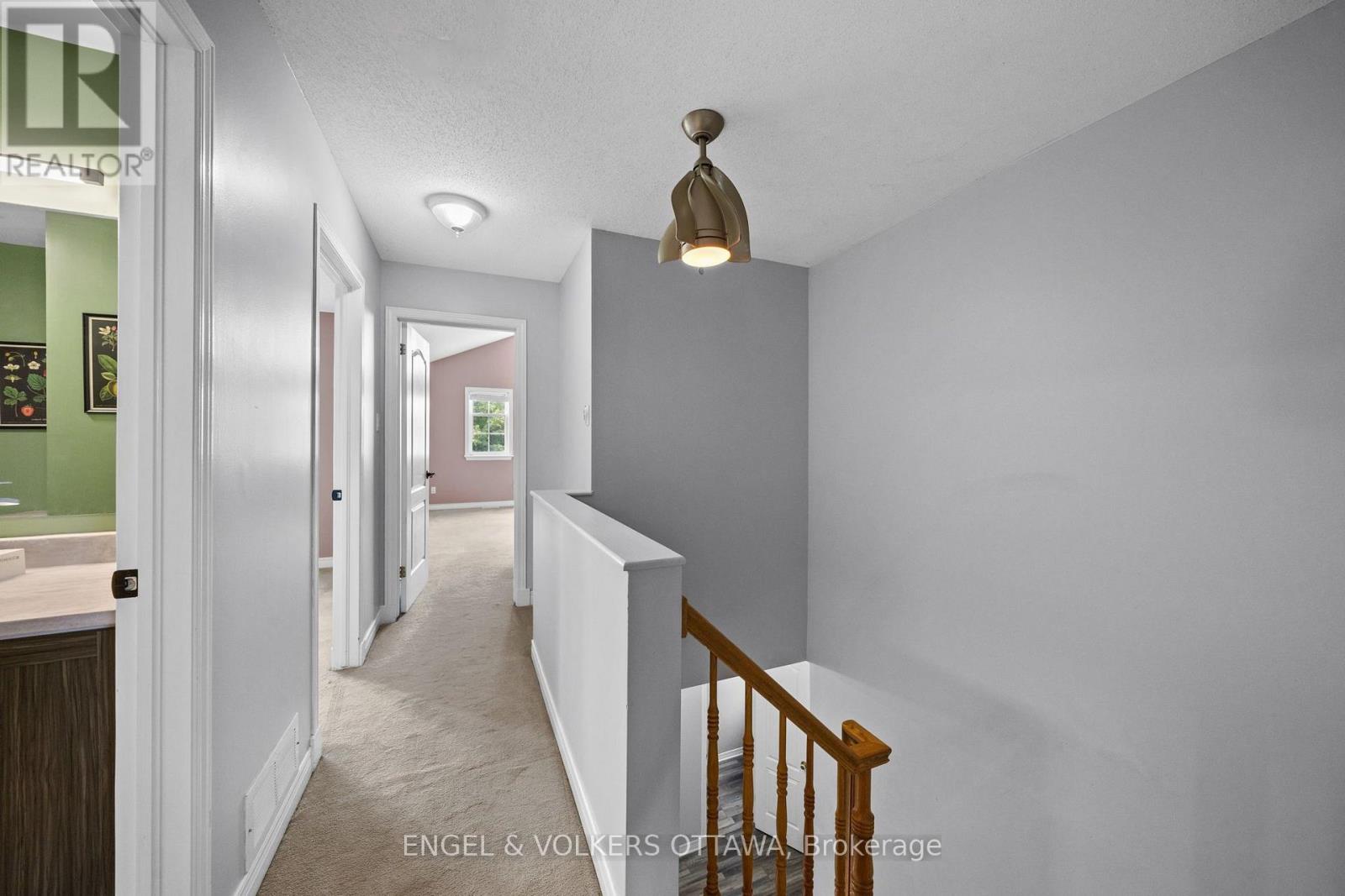 1121 Rocky Harbour Crescent Property Photo 18