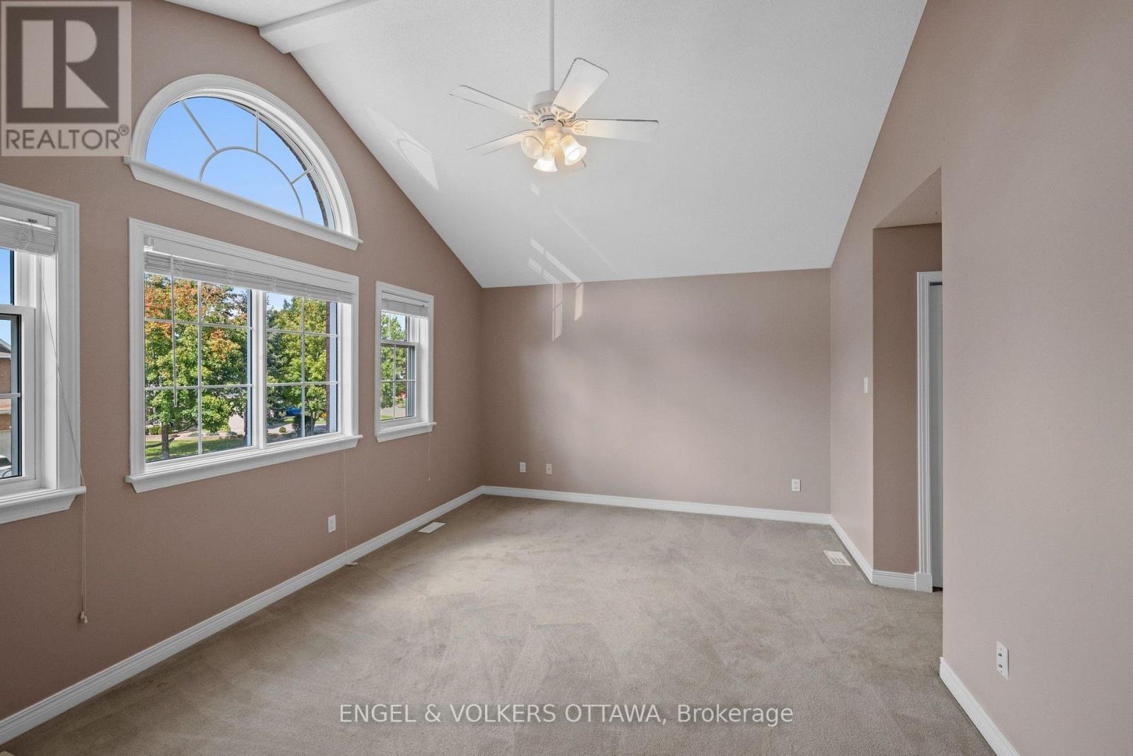 1121 Rocky Harbour Crescent Property Photo 20