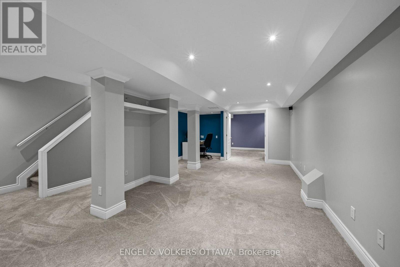 1121 Rocky Harbour Crescent Property Photo 32