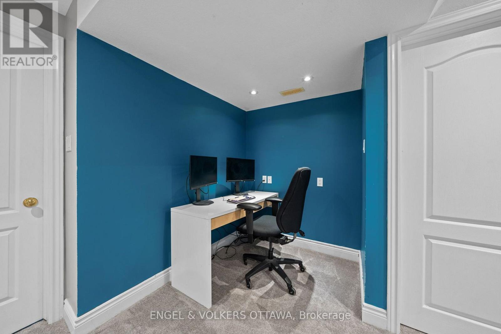 1121 Rocky Harbour Crescent Property Photo 38