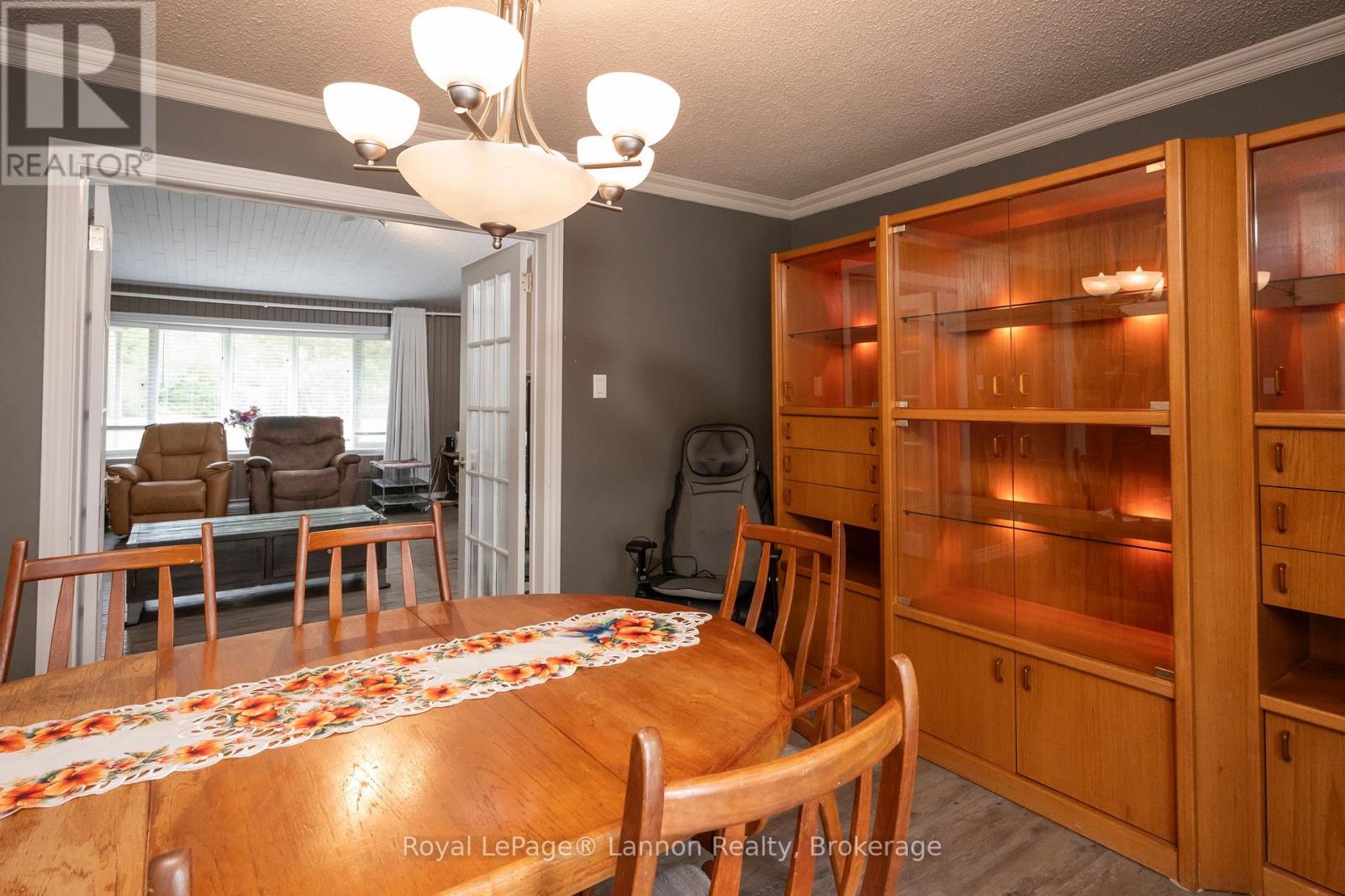 300 West Beach Drive Property Photo 23
