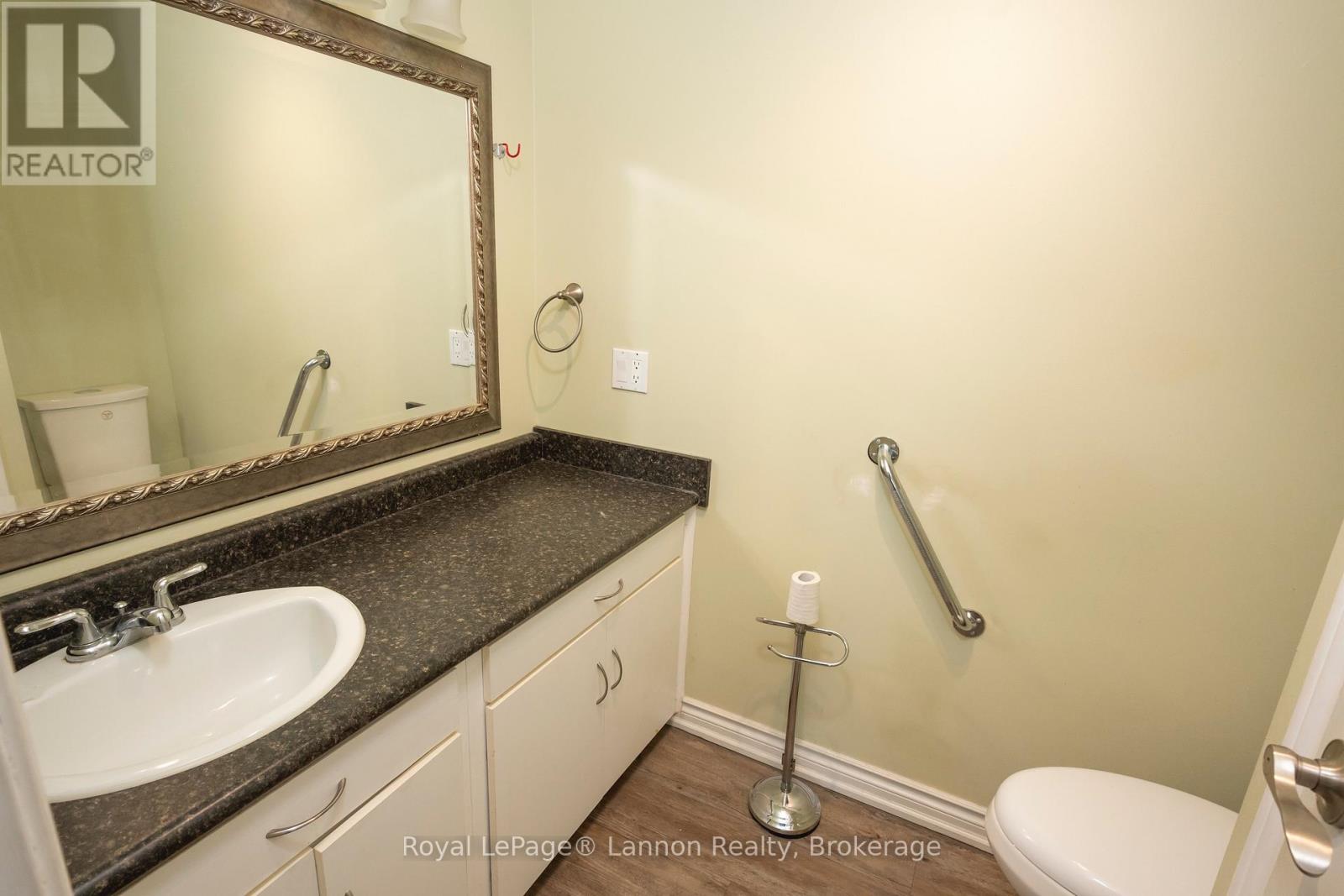 300 West Beach Drive Property Photo 31