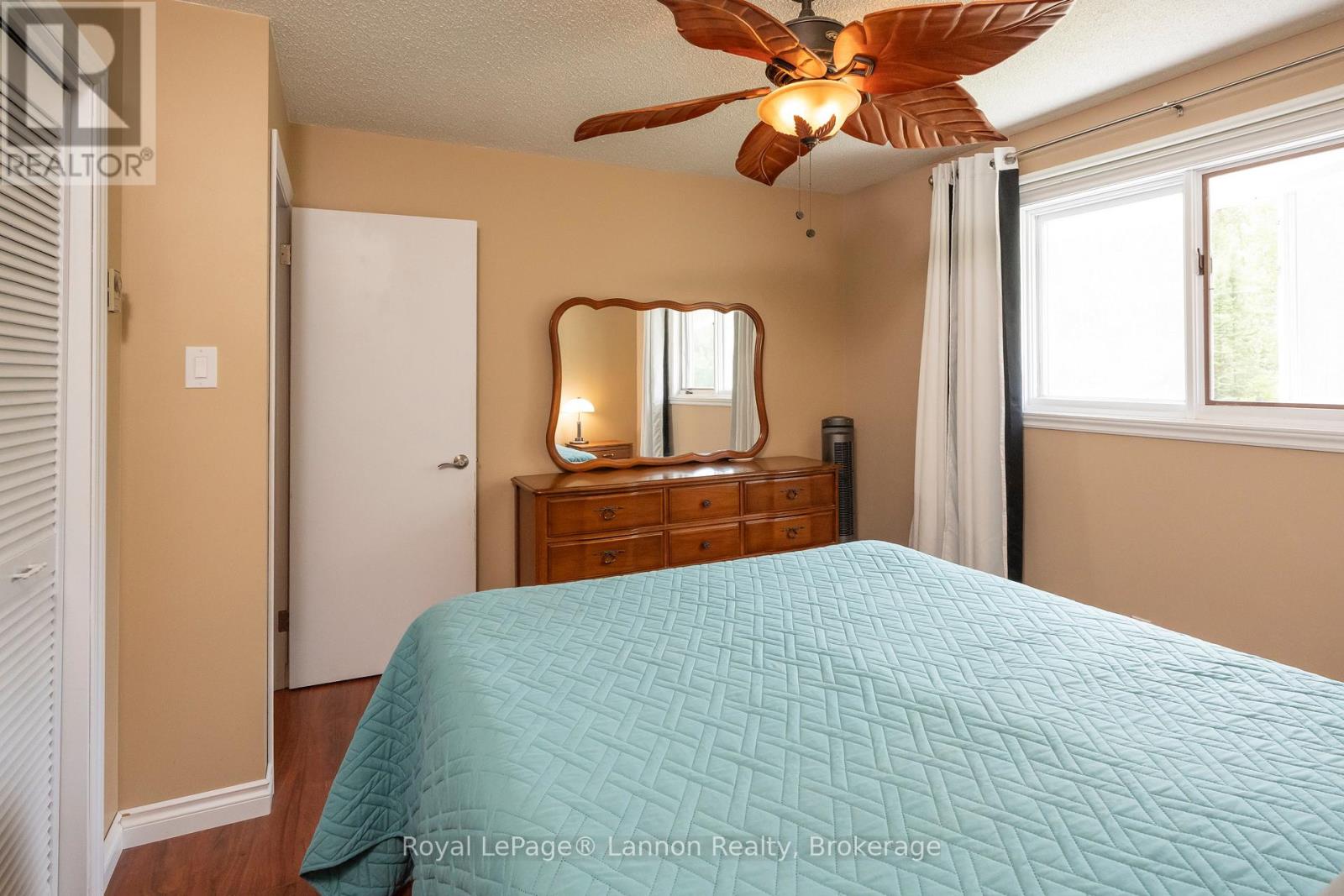 300 West Beach Drive Property Photo 44