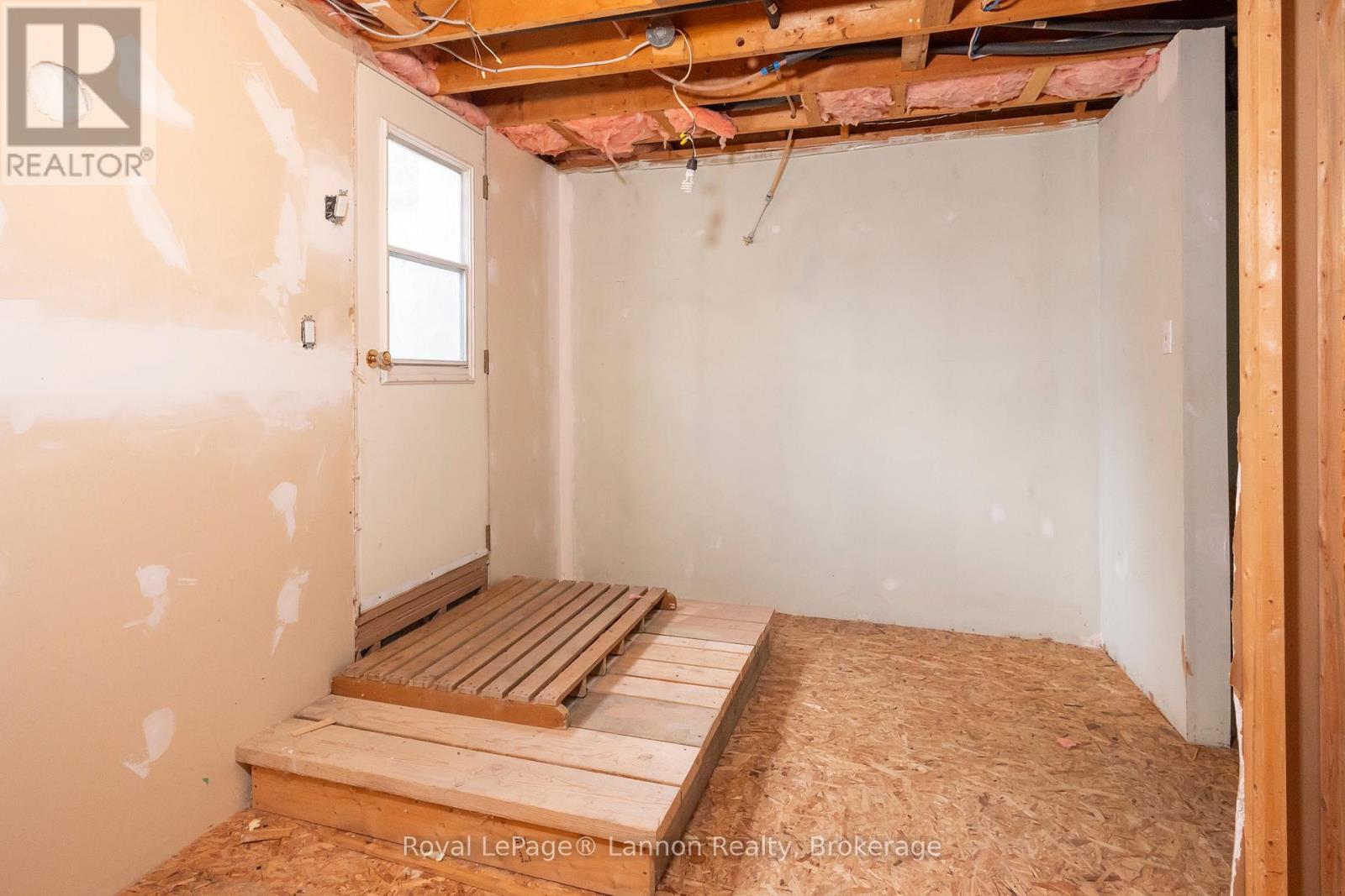 300 West Beach Drive Property Photo 46