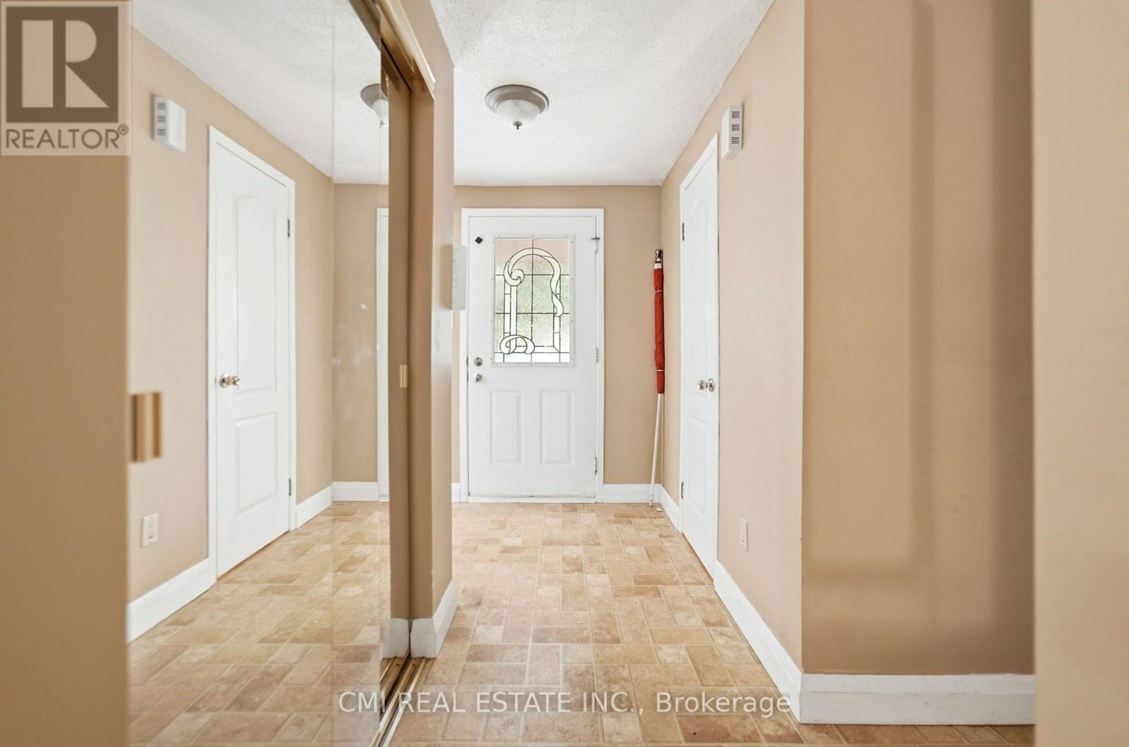 155 Foxhunt Road Property Photo 4
