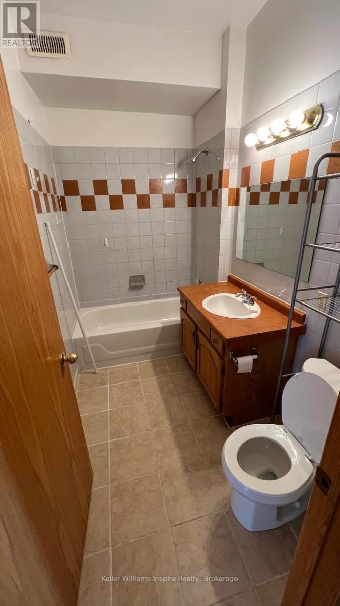 61 Hastings Street N Property Photo 14