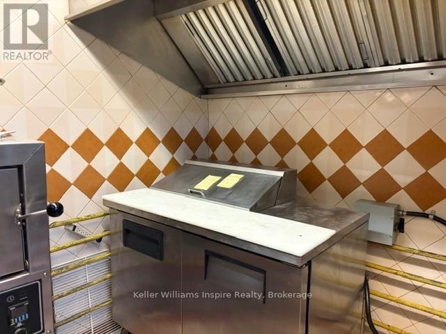 61 Hastings Street N Property Photo 28