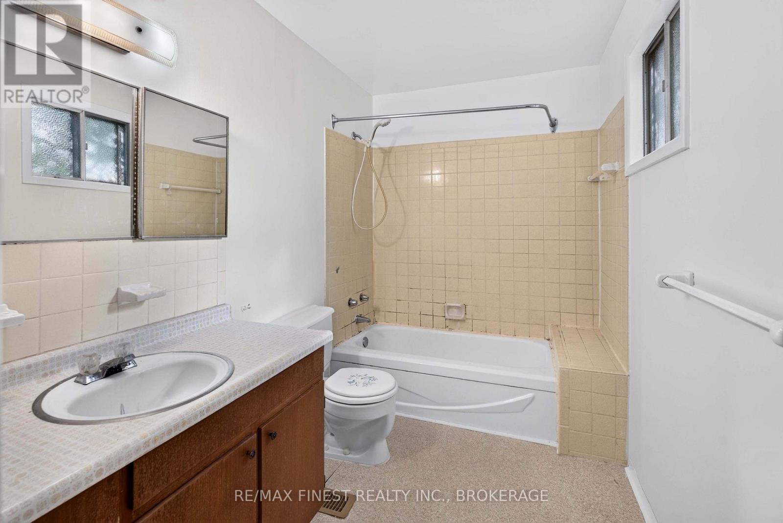 92 Cliff Crescent Property Photo 22