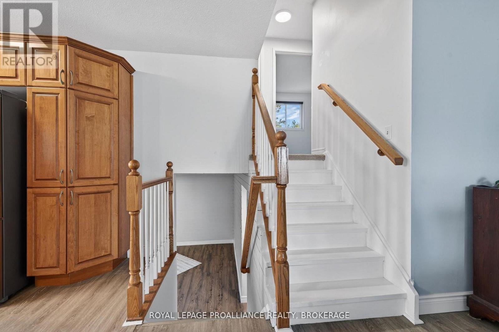 16 Grenadier Drive Property Photo 14