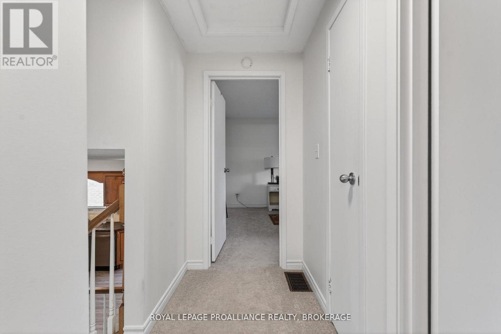 16 Grenadier Drive Property Photo 15
