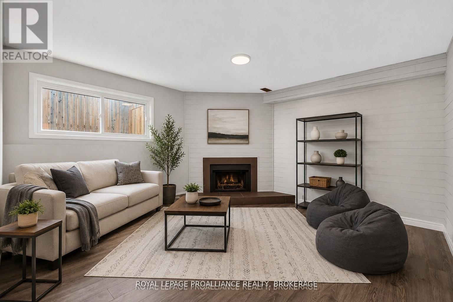 16 Grenadier Drive Property Photo 23