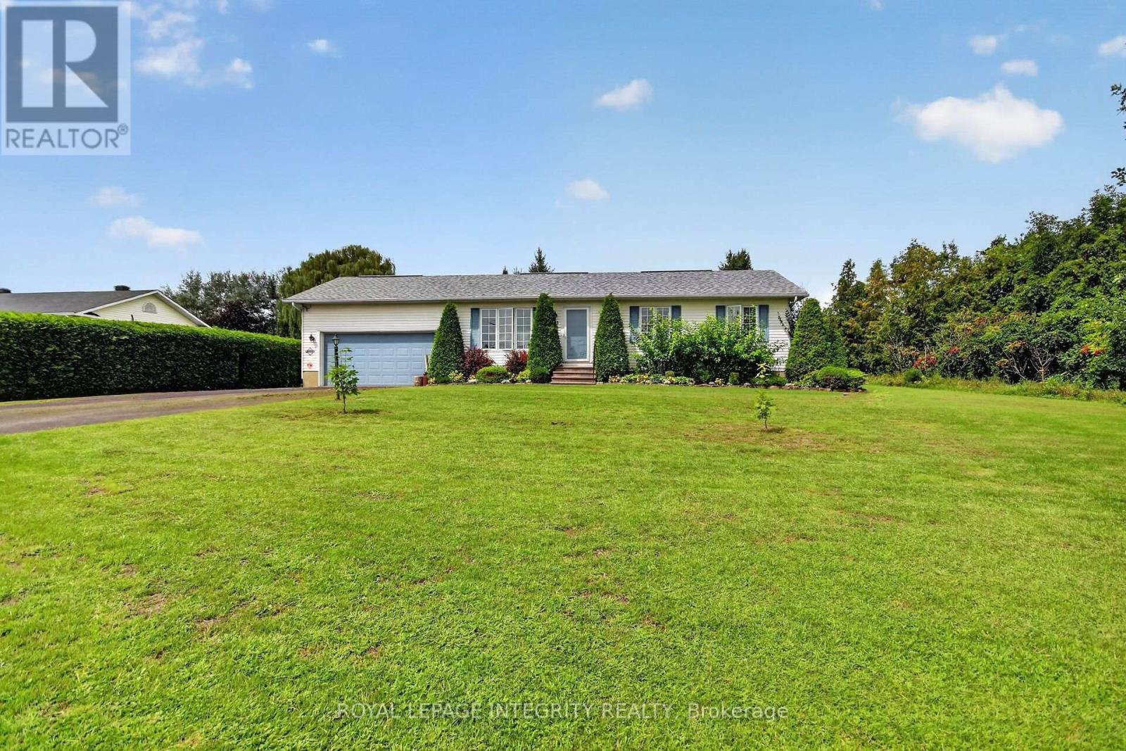 2913 Danbury Way Property Photo 2