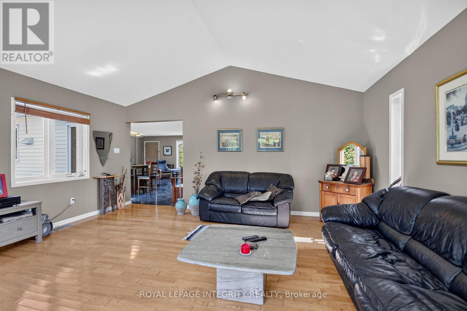 2913 Danbury Way Property Photo 18