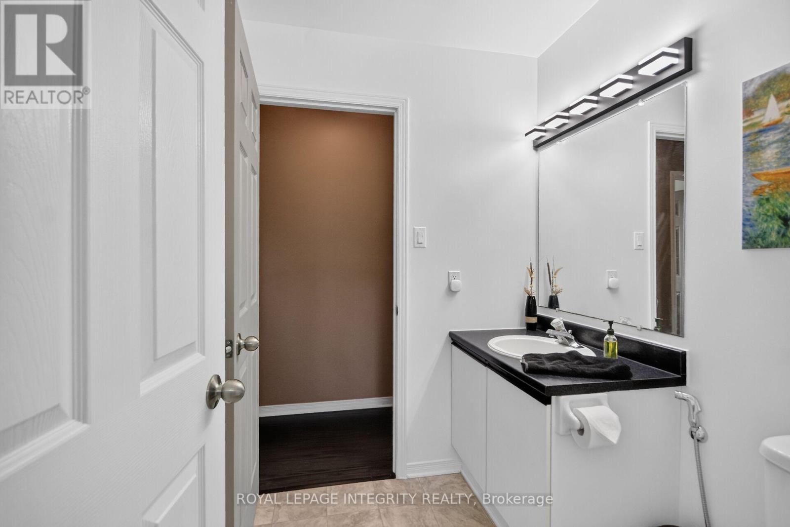 2913 Danbury Way Property Photo 24