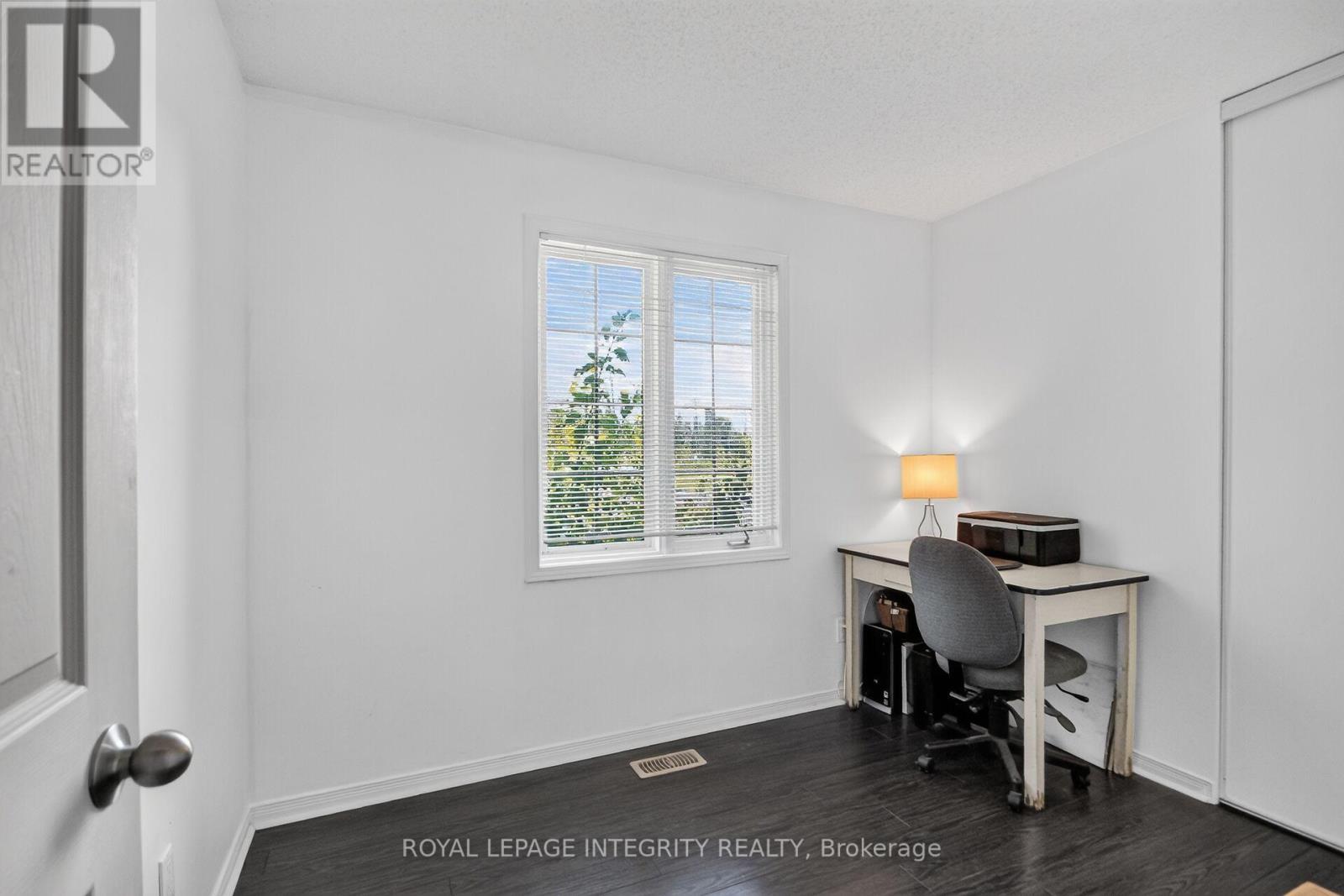 2913 Danbury Way Property Photo 27