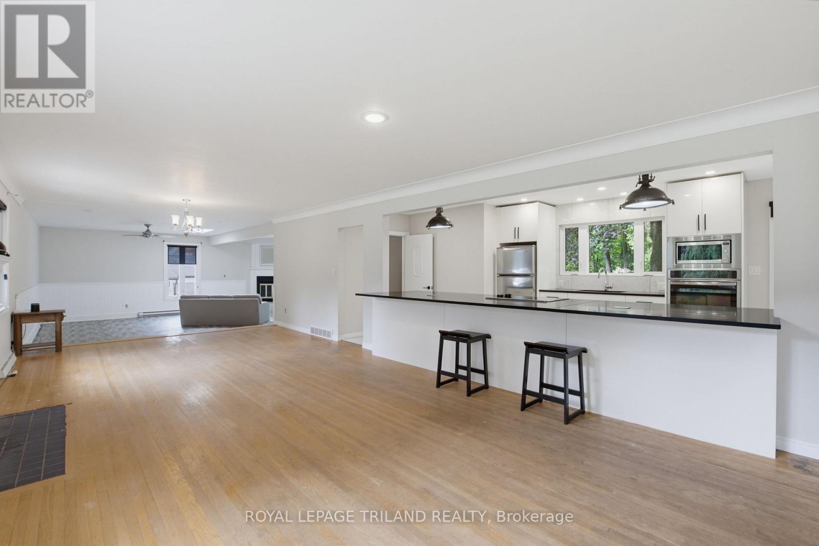 6267 Sunset Road Property Photo 8
