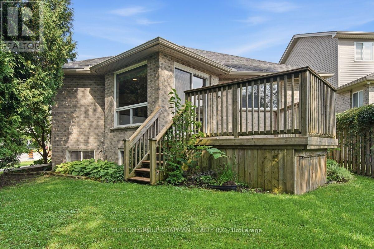 1645 Devos Drive Property Photo 38