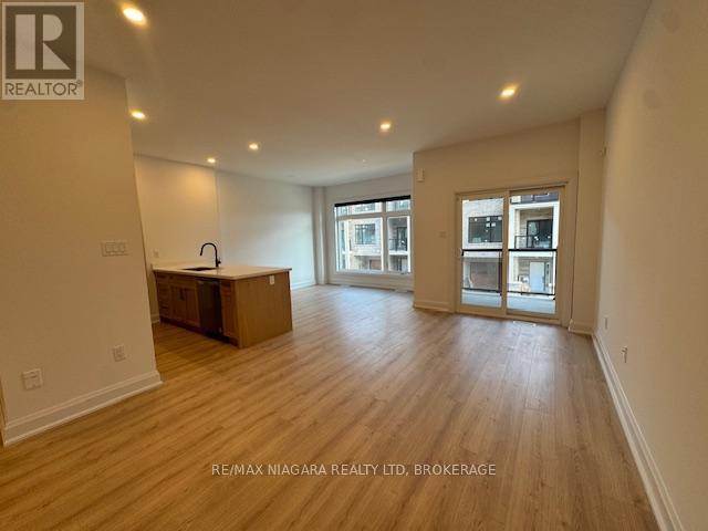 31 - 292 Vine Street Property Photo 3