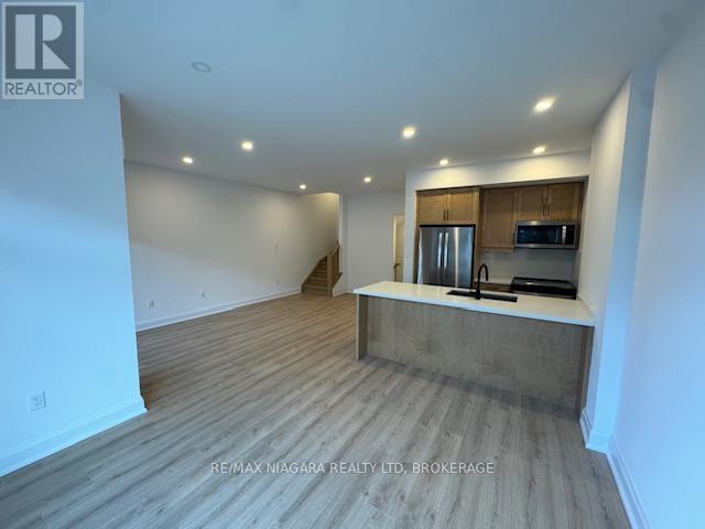 31 - 292 Vine Street Property Photo 5
