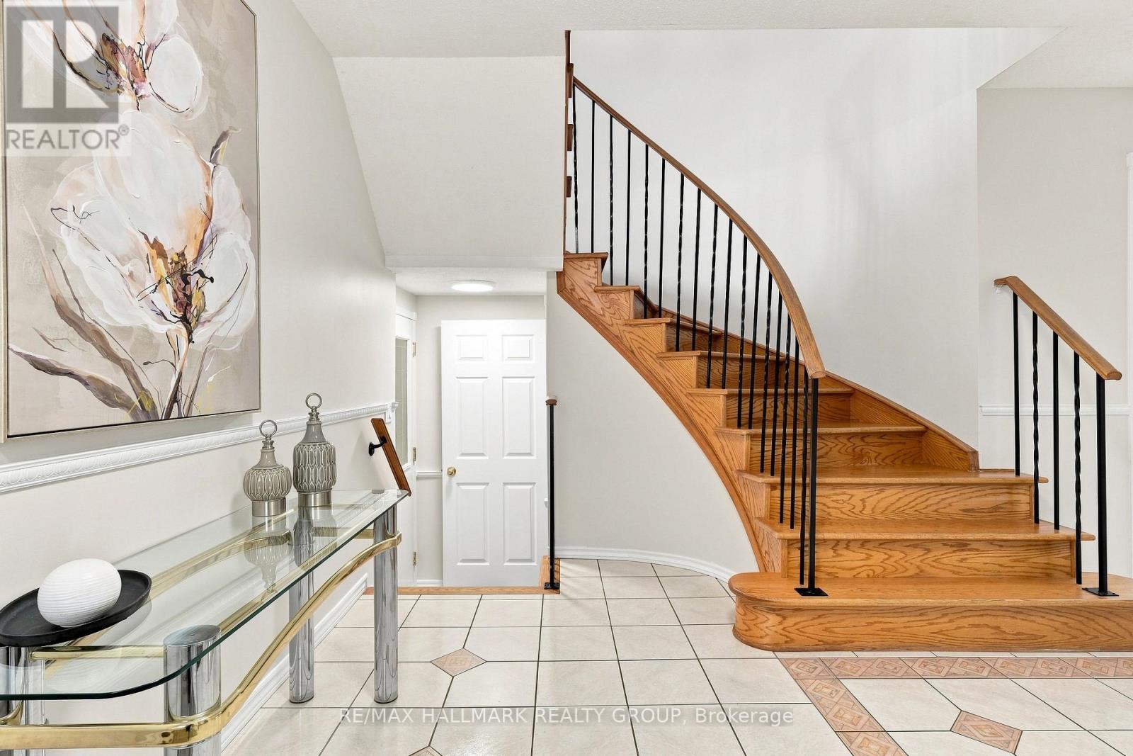 609 Tourelle Drive Property Photo 4