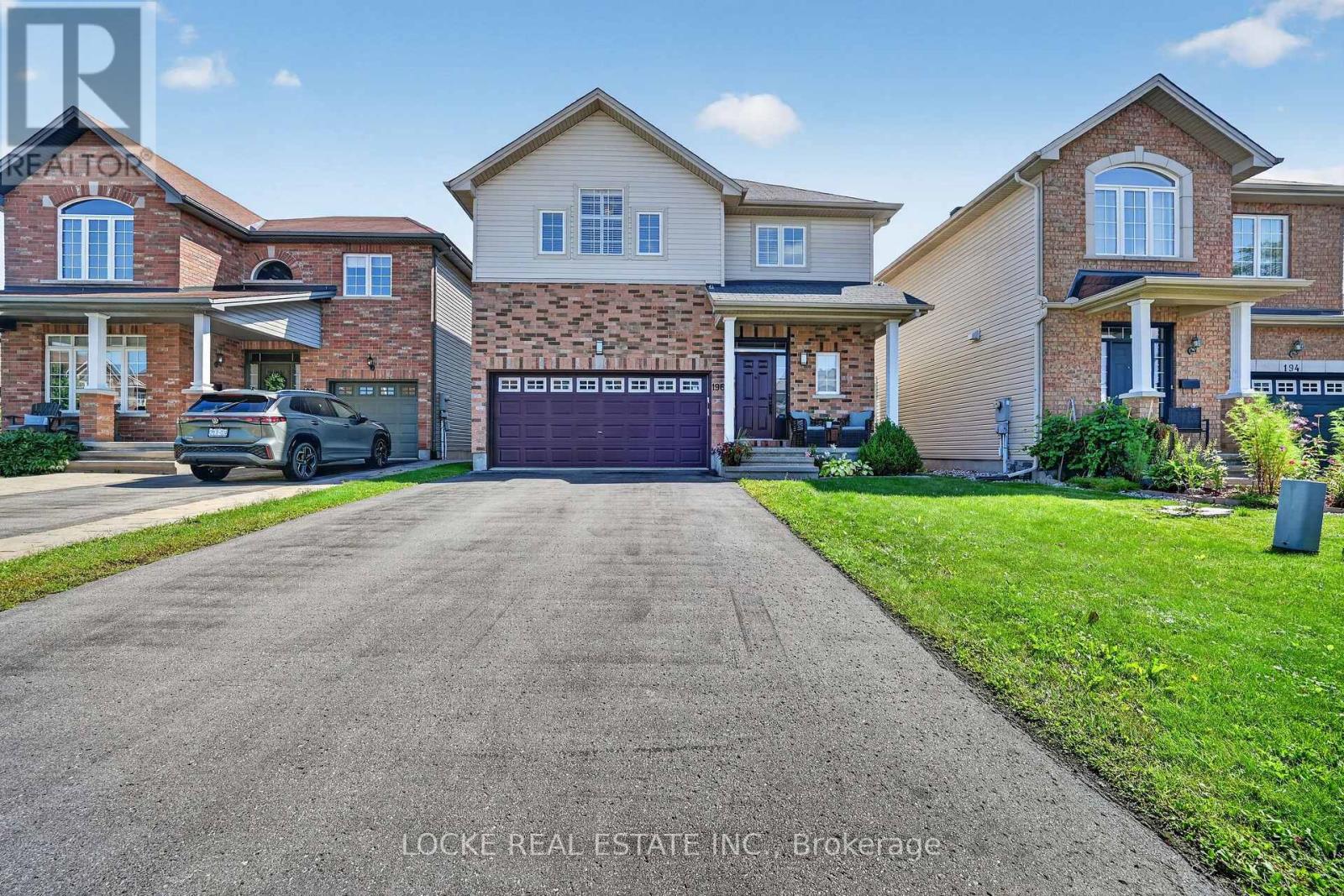 196 Felicity Crescent Property Photo 1