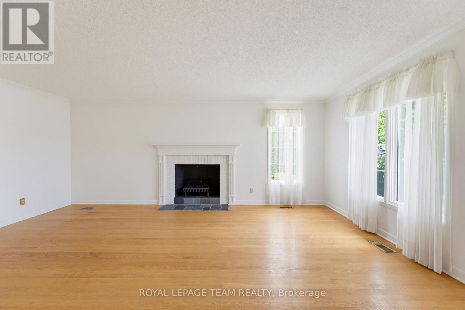 115 Beaver Ridge Property Photo 4