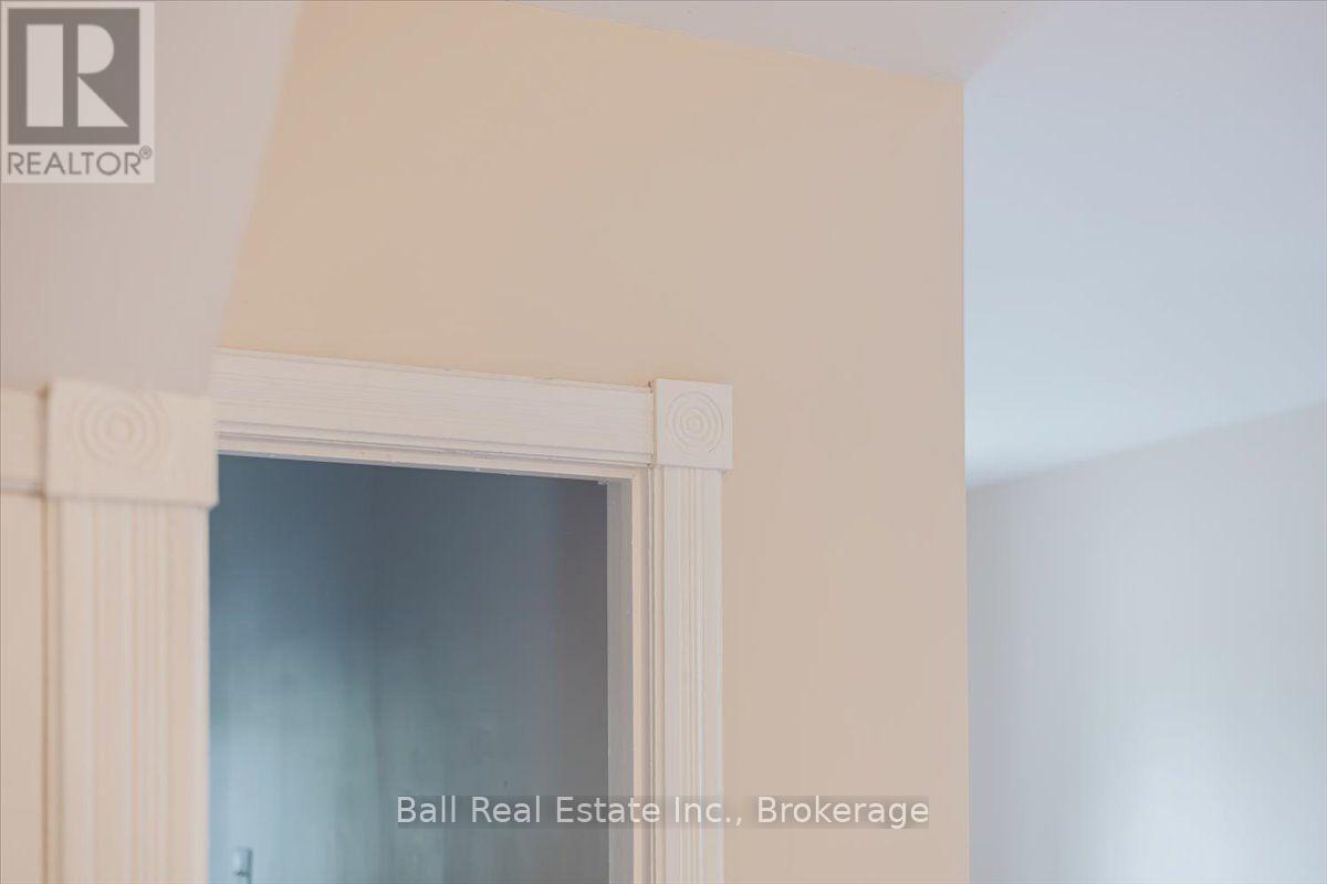 47 Park Street S Property Photo 29