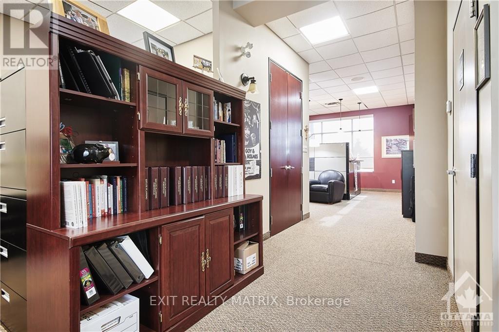 1000-l1 - 300 Terry Fox Drive Property Photo 6