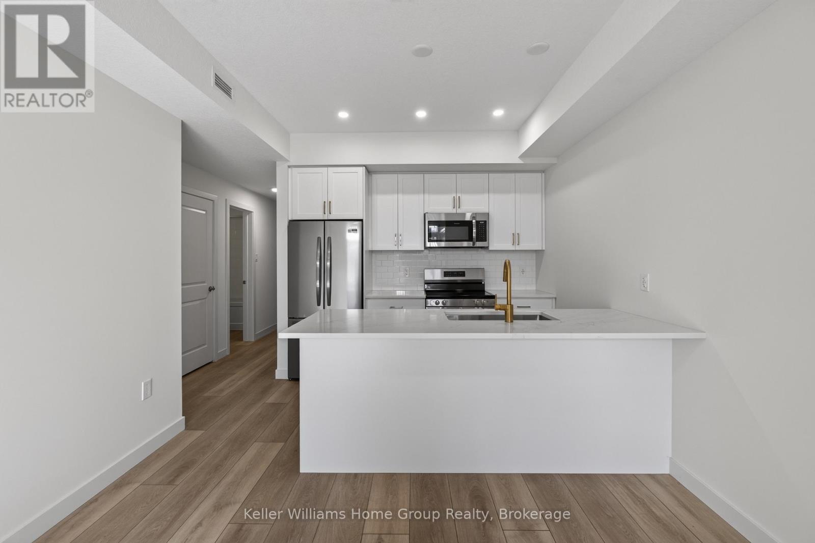 89 - 824 Woolwich Street Property Photo 1