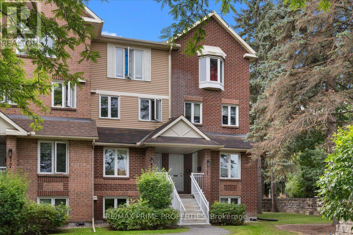 A - 6702 Jeanne Darc Boulevard N Property Photo 1