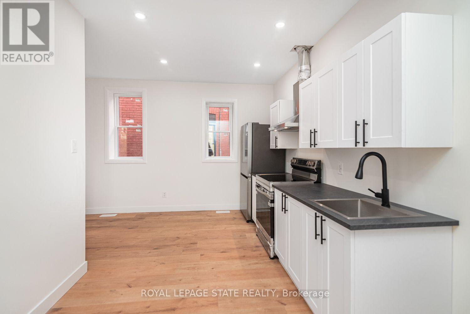 60 William Street Property Photo 12