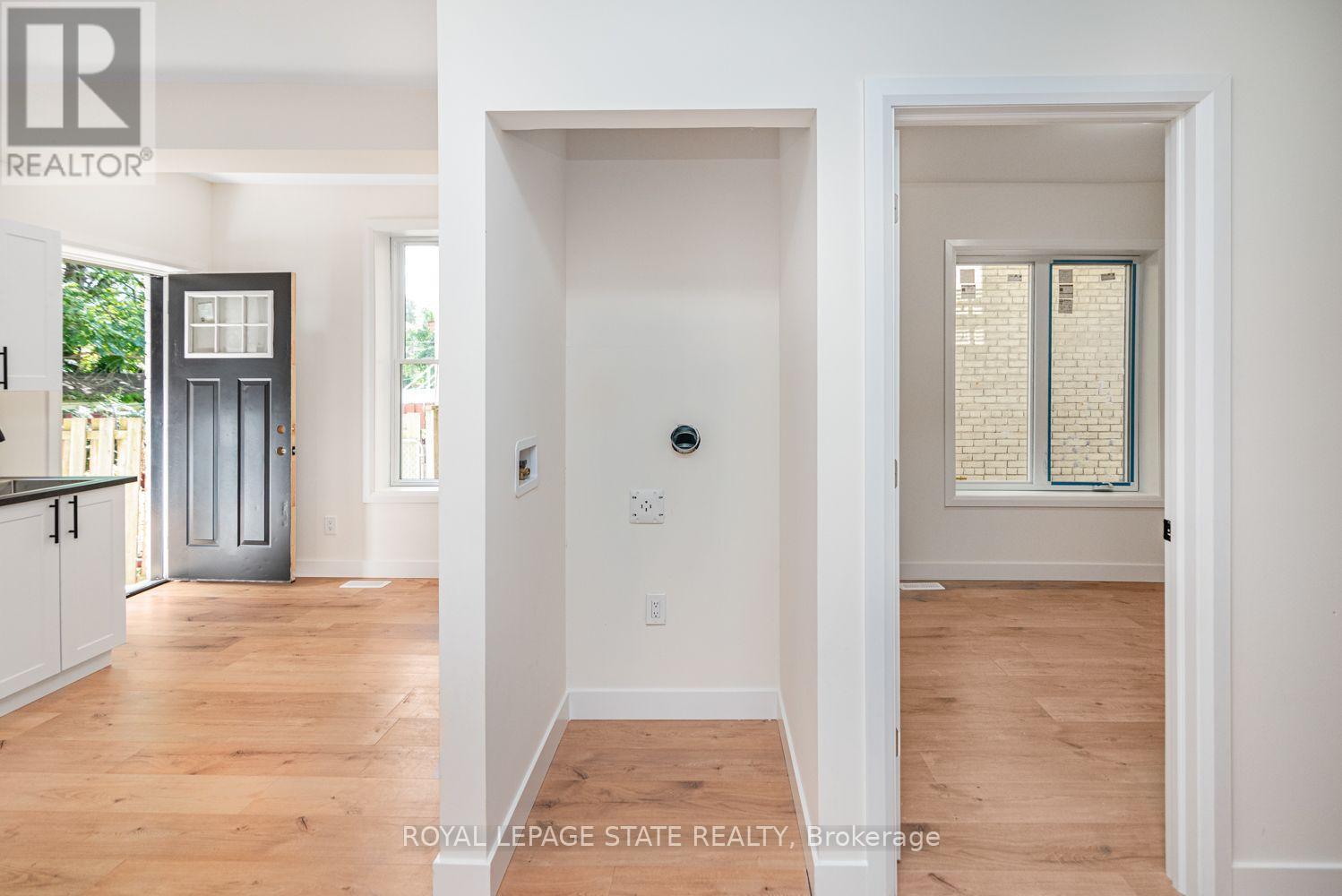 60 William Street Property Photo 13