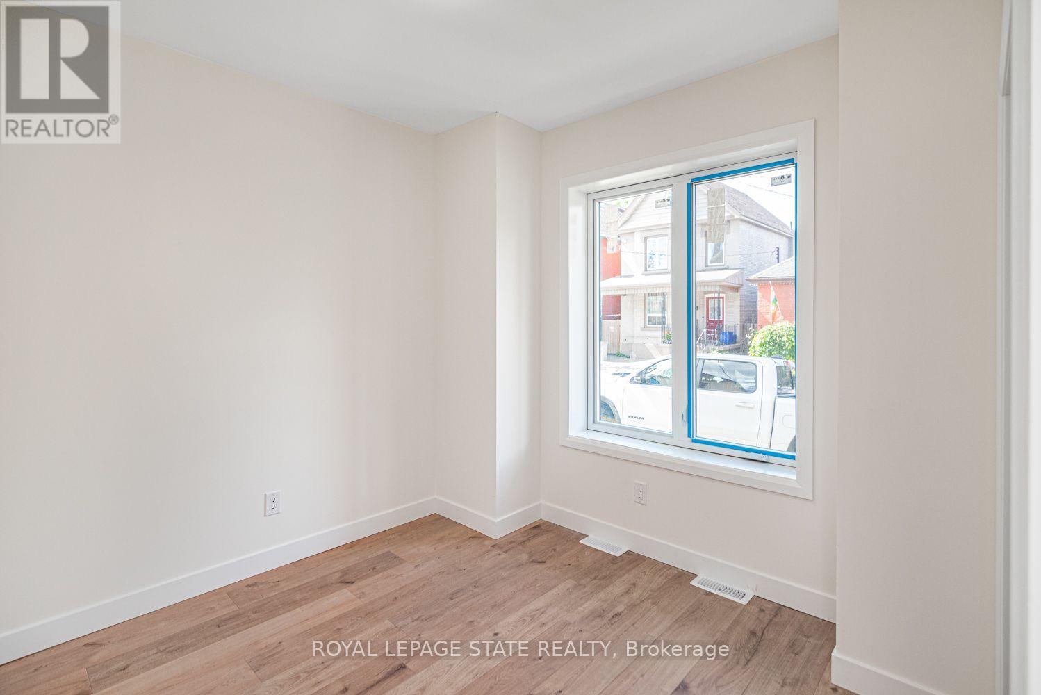60 William Street Property Photo 15