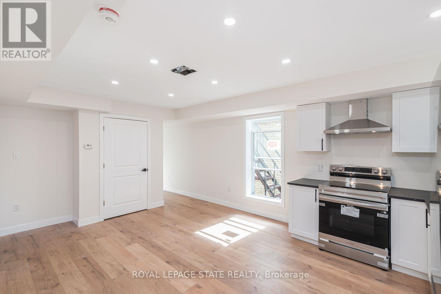 60 William Street Property Photo 29