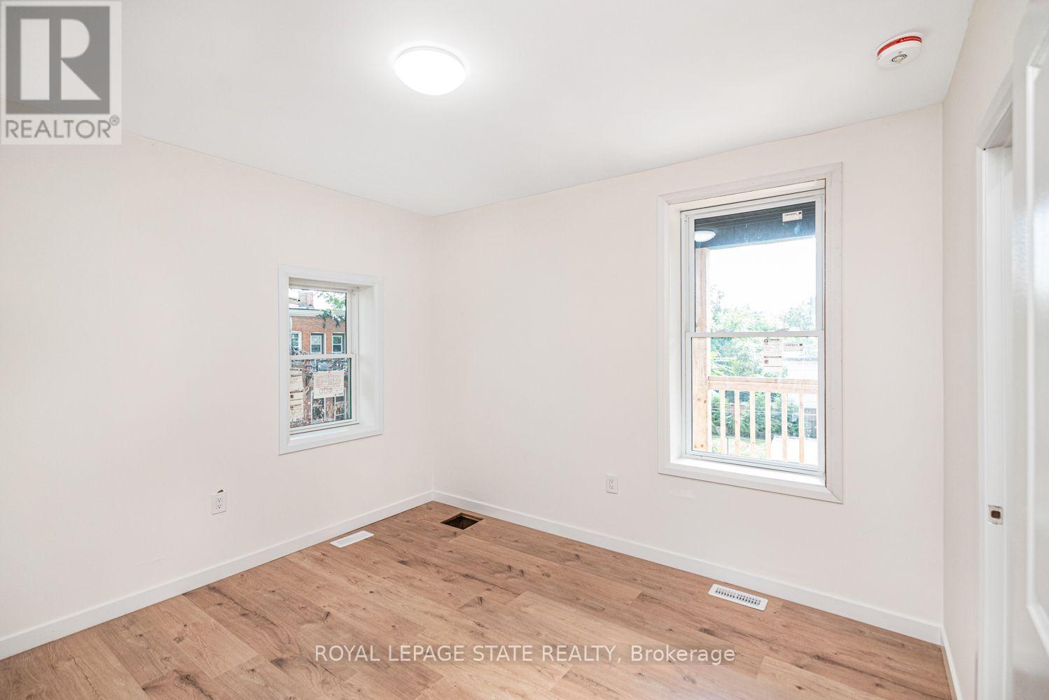 60 William Street Property Photo 40